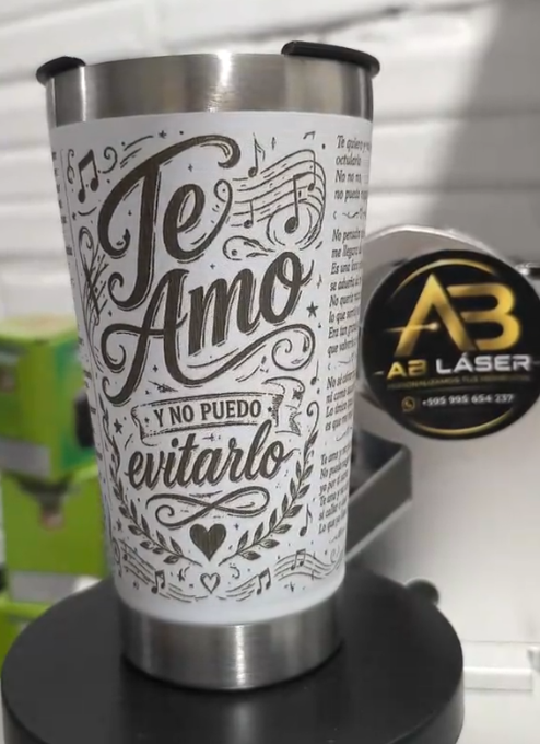 VASO TERMICO TE AMO Y NO PUEDO EVITARLO — Grabado láser 360 con letra de canción